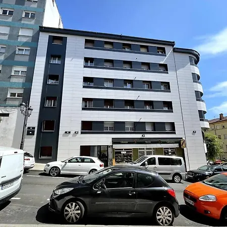 Conide Clinica Los Vega&Hospital Monte Naranco Apartment Oviedo