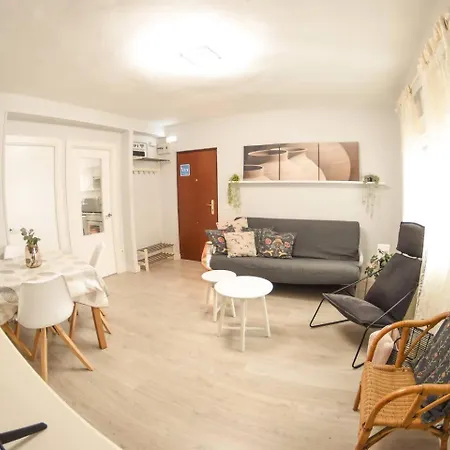 Apartment Conide Clinica Los Vega&Hospital Monte Naranco *