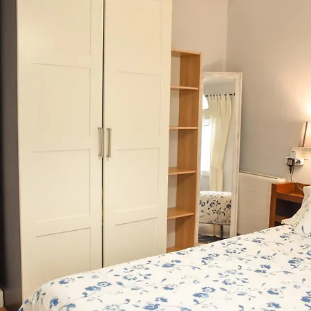 Coniderent Clinica Vega&hospital Monte Naranco Apartment *